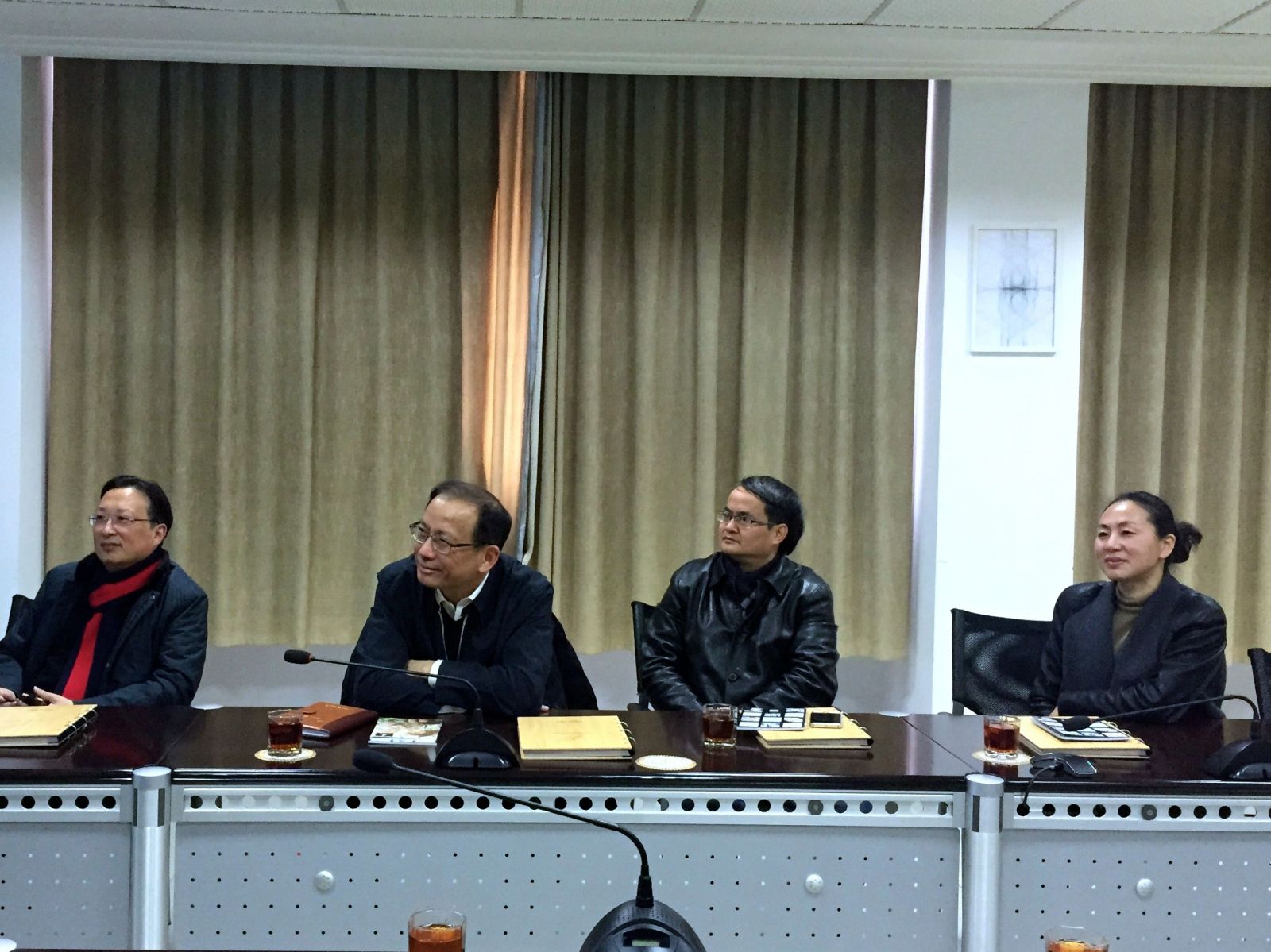 丽水市市委书记史济锡一行视察艾莱依，新春送祝福 新闻配图